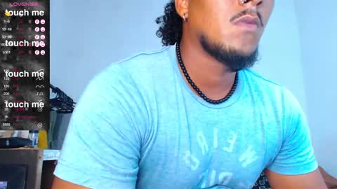 Snapshot of yosoy_enzo2020 chatting on March 2025 09:51:01 PM Enzo online show from March 2025 09:51:01 PM