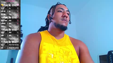 Snapshot of yosoy_enzo2020 chatting on September 2025 01:02:01 PM Enzo online show from September 2025 01:02:01 PM