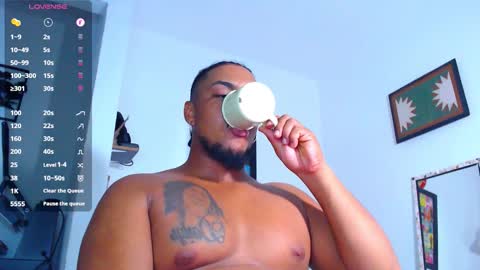 Snapshot of yosoy_enzo2020 chatting on October 2025 02:30:01 AM Enzo online show from October 2025 02:30:01 AM