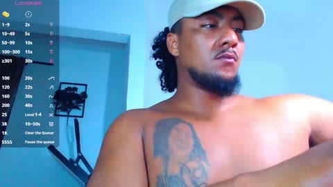 Snapshot of yosoy_enzo2020 chatting on November 2025 03:07:01 AM Enzo online show from November 2025 03:07:01 AM