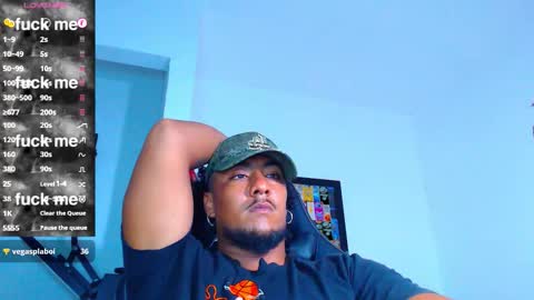 Snapshot of yosoy_enzo2020 chatting on November 2025 04:23:02 AM Enzo online show from November 2025 04:23:02 AM