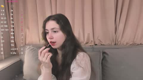 Elizabeth brunette -- Darline blonde  online show from November 2025 09:15:02 AM