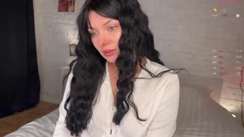 Snapshot of youandi___ chatting on April 2026 05:00:01 PM Massage Studio online show from April 2026 05:00:01 PM