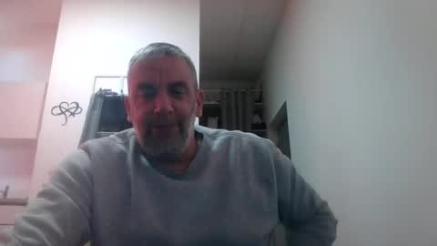 Snapshot of youdeservit chatting on February 2026 02:20:02 PM CrayZio online show from February 2026 02:20:02 PM