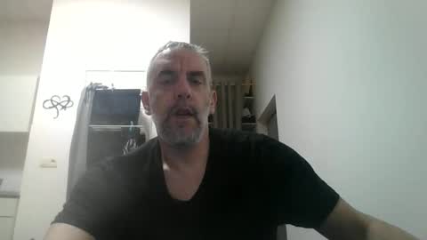 Snapshot of youdeservit chatting on February 2026 06:39:02 AM CrayZio online show from February 2026 06:39:02 AM