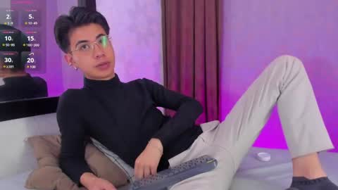 NICOLS online show from April 2026 07:27:02 PM