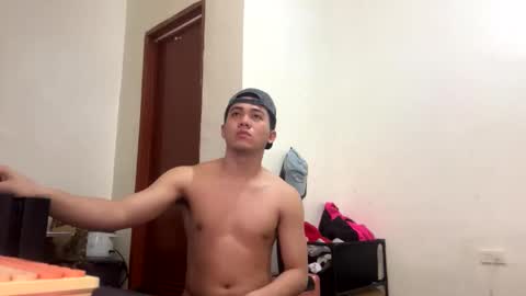 Cyrus online show from April 2026 08:37:01 PM