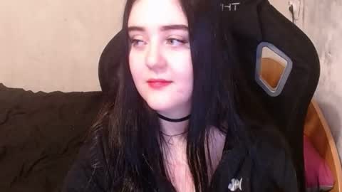 your_8a8y online show from December 2024 02:16:01 PM