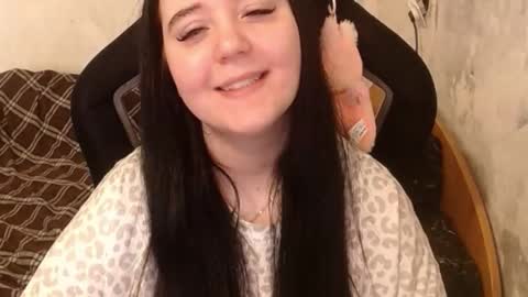 your_8a8y online show from September 2025 09:34:02 AM