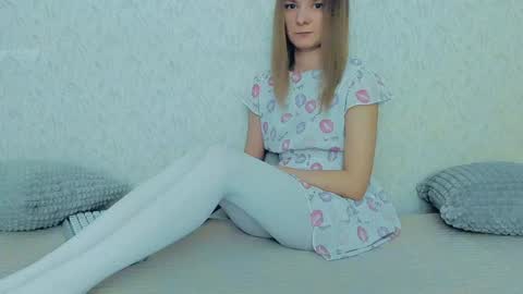 Lily online show from January 2025 05:13:02 AM