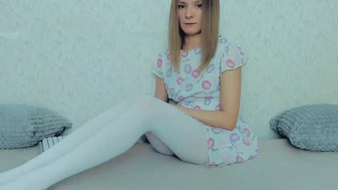 Lily online show from January 2025 11:17:02 AM