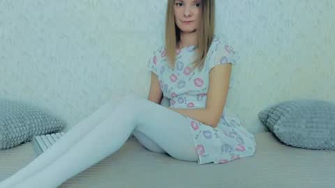 Lily online show from January 2025 12:38:01 PM