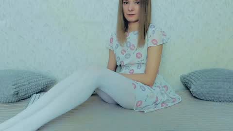 Lily online show from January 2025 12:09:01 PM