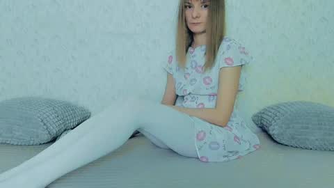 Lily online show from March 2025 11:33:01 AM