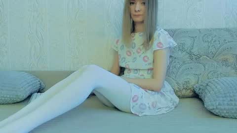 Lily online show from March 2025 03:43:01 AM