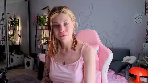 Snapshot of your_corvus chatting on June 2026 12:14:01 PM your_corvus online show from June 2026 12:14:01 PM