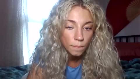 your_fav1 online show from September 2025 10:20:01 PM