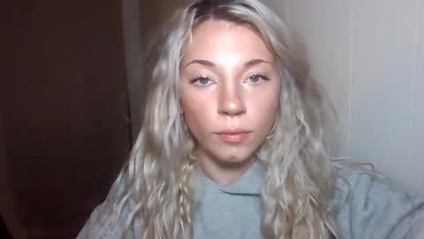 your_fav1 online show from October 2025 01:46:01 AM