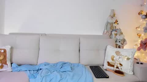 Eliza online show from December 2024 12:09:02 AM