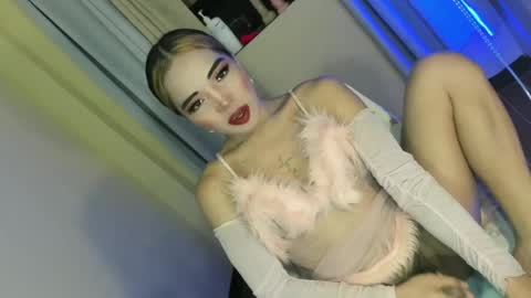 Snapshot of your_girl_yeka chatting on July 2026 09:35:01 AM your_girl_yeka online show from July 2026 09:35:01 AM