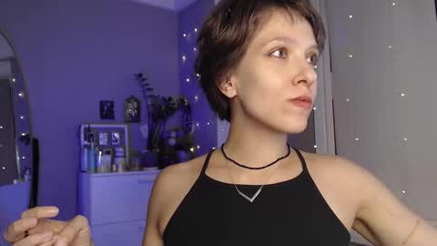 Alex and Kris long hair online show from September 2025 09:48:02 PM