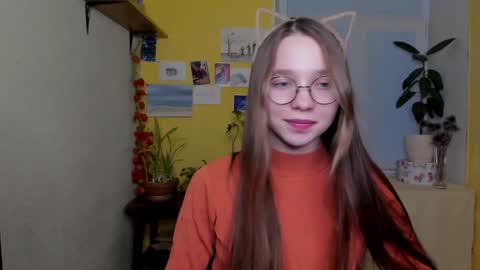 Leslie online show from January 2025 03:44:01 PM