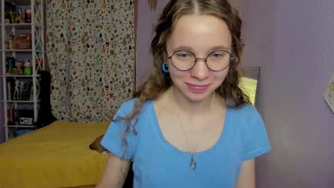 Leslie online show from September 2025 12:10:02 AM