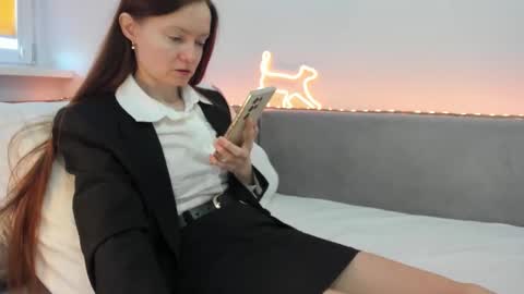 Snapshot of your_librarian chatting on February 2026 09:14:01 AM Your Librarian online show from February 2026 09:14:01 AM