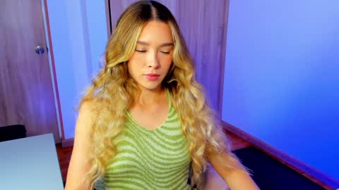 your_little_ online show from December 2024 10:57:01 AM