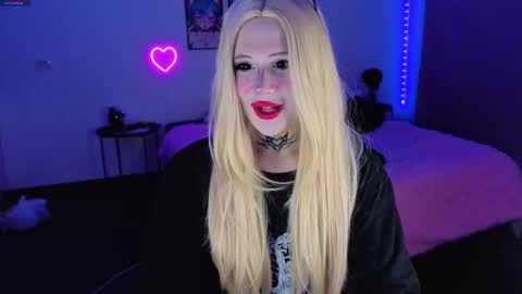 Eva online show from October 2025 07:10:02 PM