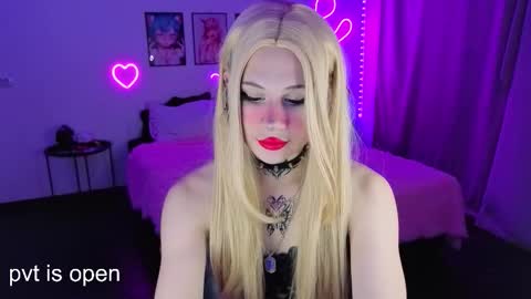 Eva online show from October 2025 09:45:02 PM