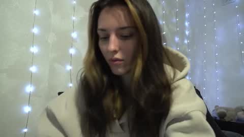 Meri  online show from February 2026 09:41:01 PM