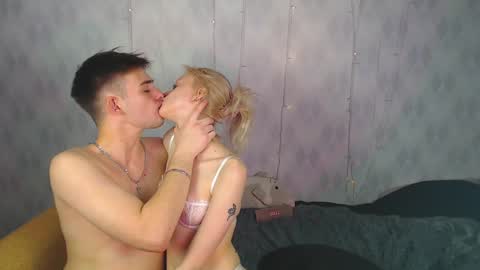 your_molly_mark online show from December 2024 05:32:02 PM