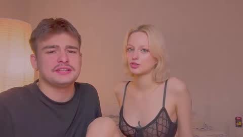 your_molly_mark online show from October 2025 12:59:01 PM