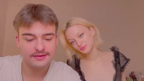 your_molly_mark online show from October 2025 12:49:02 PM