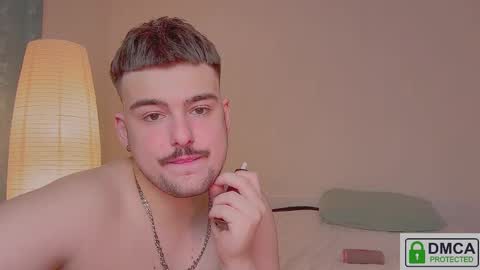 your_molly_mark online show from December 2025 07:03:01 AM