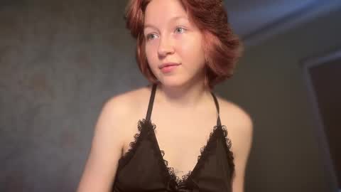 Mia online show from May 2026 12:23:01 PM