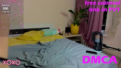 Pennyy online show from September 2025 11:59:02 PM