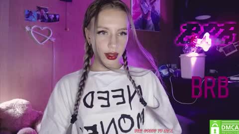 Alice  online show from October 2025 12:52:02 AM