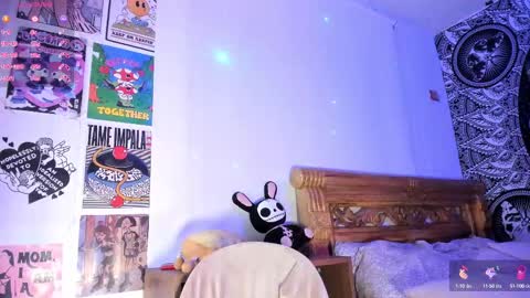 Daniela  Help me reach 100 likes online show from October 2025 12:18:02 AM