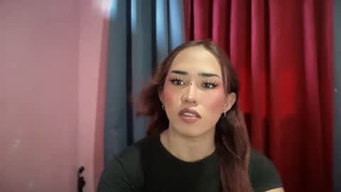 your_seductive_kimnon online show from November 2025 01:26:02 AM