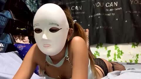 sexylady online show from April 2026 04:52:01 PM