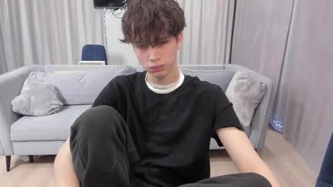 your_shy_guy online show from January 2025 07:04:01 PM