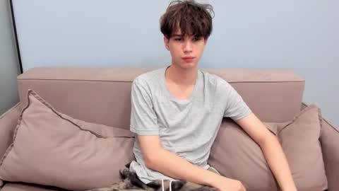 your_shy_guy online show from November 2025 05:30:02 AM