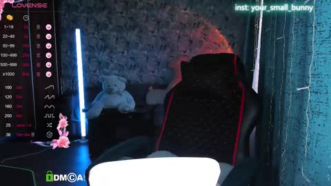 Molly online show from September 2025 02:34:01 AM