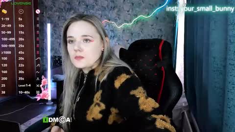 Snapshot of your_small_bunny chatting on March 2026 07:15:01 AM Molly online show from March 2026 07:15:01 AM