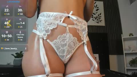 Snapshot of your_submissive_ chatting on November 2025 10:43:02 PM your_submissive_ online show from November 2025 10:43:02 PM