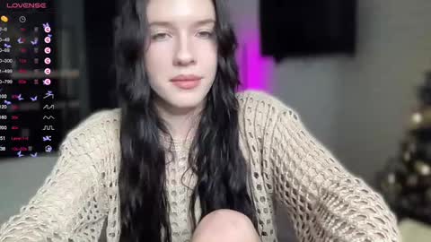 Mia  online show from January 2025 02:28:02 PM