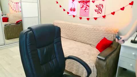 Alice online show from September 2025 06:24:01 AM