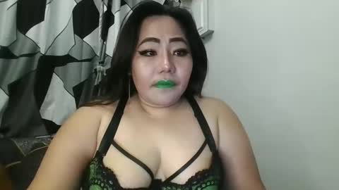 Snapshot of your_unmarriedwife chatting on November 2025 09:53:02 AM your_unmarriedwife online show from November 2025 09:53:02 AM